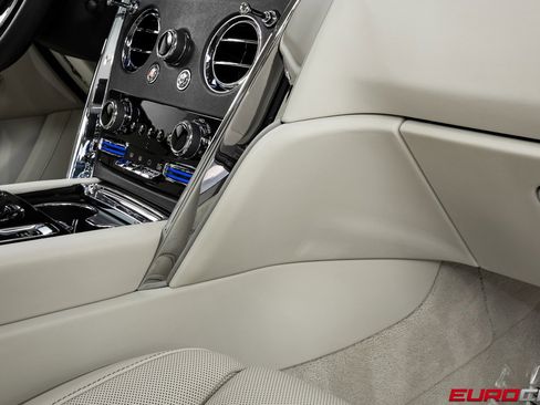 Used 2021 Rolls-Royce Cullinan image 34