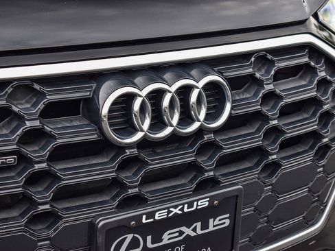 Used 2022 Audi Q5 2.0T Premium w/ Convenience Package image 9