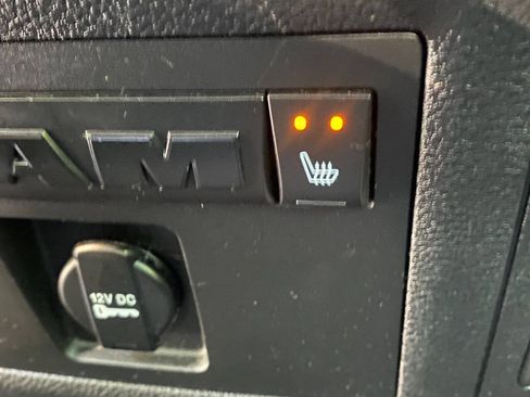 Used 2013 RAM 1500 Limited AWD/4WD image 50