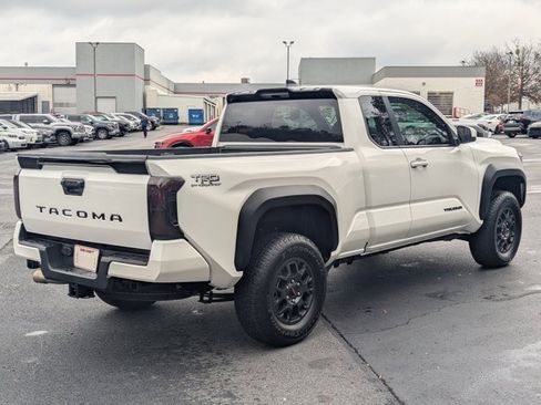 Used 2024 Toyota Tacoma SR5 image 7