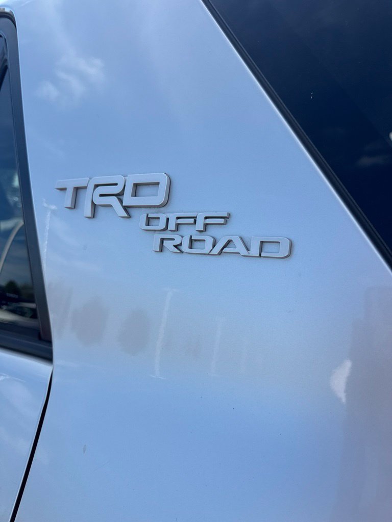 Used 2019 Toyota 4Runner TRD Off-Road AWD/4WD image 11