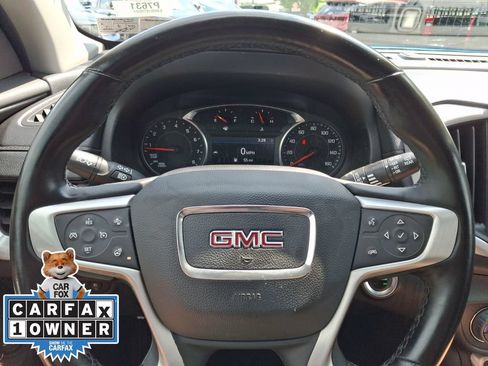Used 2024 GMC Terrain SLT FWD image 19