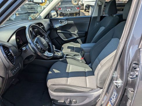 Certified 2023 Kia Soul EX FWD image 25