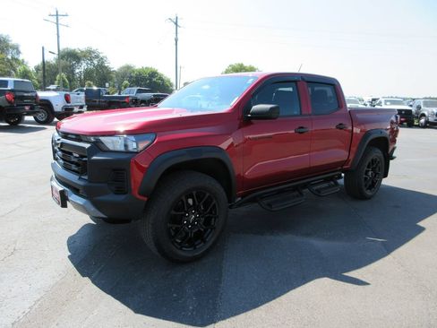 Certified 2023 Chevrolet Colorado Trail Boss w/ LPO, Dark Essentials Package AWD/4WD image 11