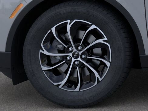 New 2026 Lincoln Nautilus Premier AWD/4WD image 19