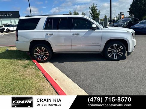 Used 2020 GMC Yukon Denali w/ Denali Premium Package AWD/4WD image 2
