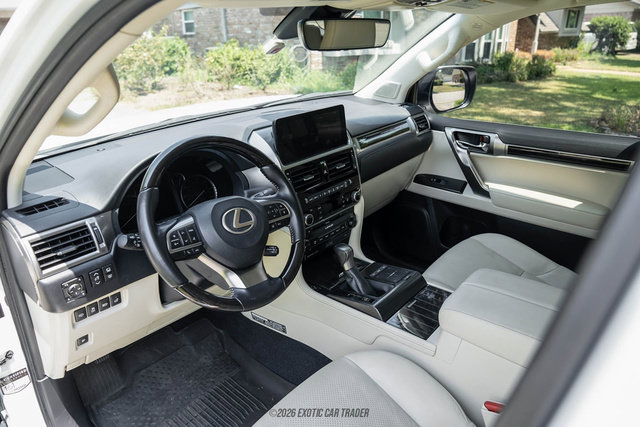 Used 2023 Lexus GX 460 Luxury w/ Sport Design Package AWD/4WD image 44