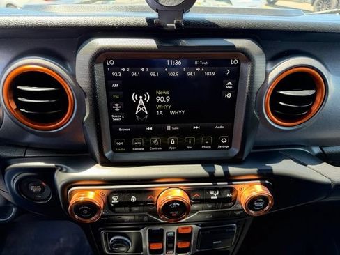 Used 2022 Jeep Gladiator Mojave w/ Cold Weather Group AWD/4WD image 22