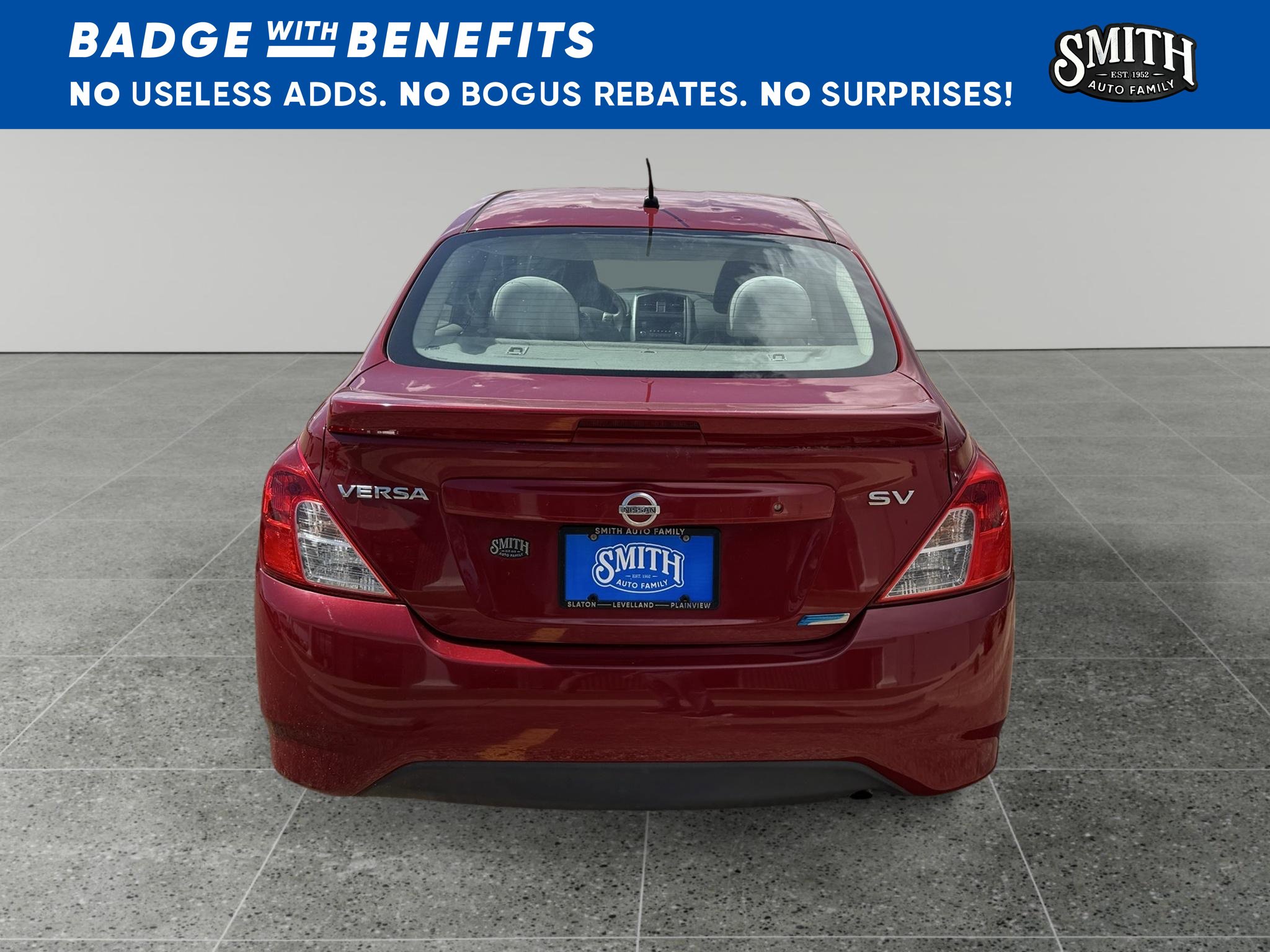 Used 2015 Nissan Versa SV FWD image 8
