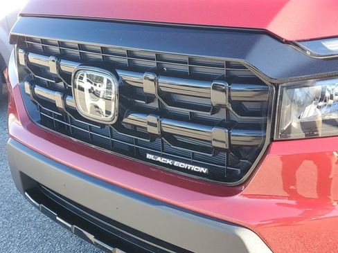 Used 2025 Honda Ridgeline Black Edition image 5