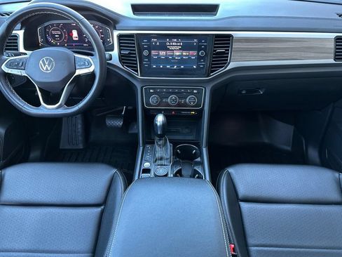 Used 2023 Volkswagen Atlas SEL AWD/4WD image 13