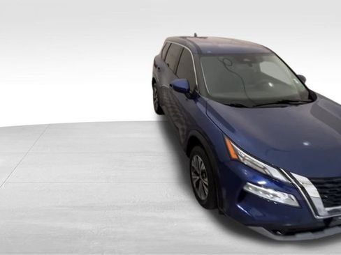 Used 2023 Nissan Rogue SV image 8