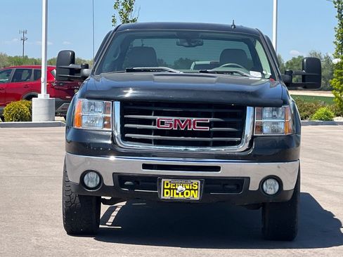Used 2008 GMC Sierra 2500 SLE w/ SLE2 Preferred Package RWD image 9