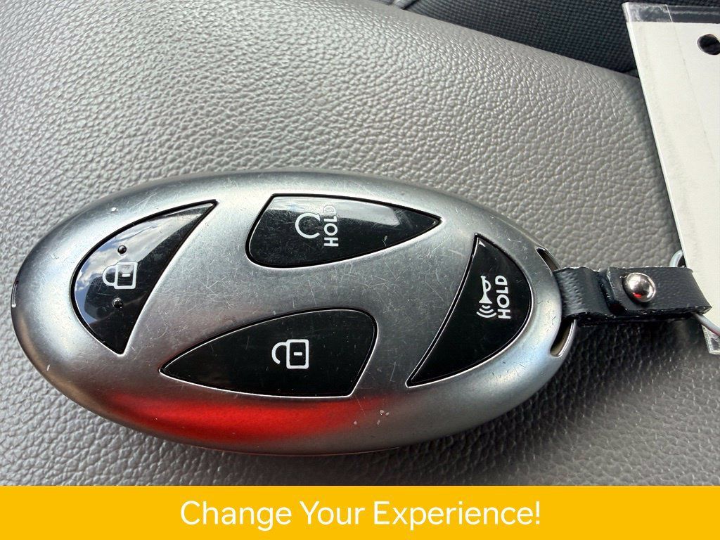 Used 2024 Hyundai Elantra SEL FWD image 27