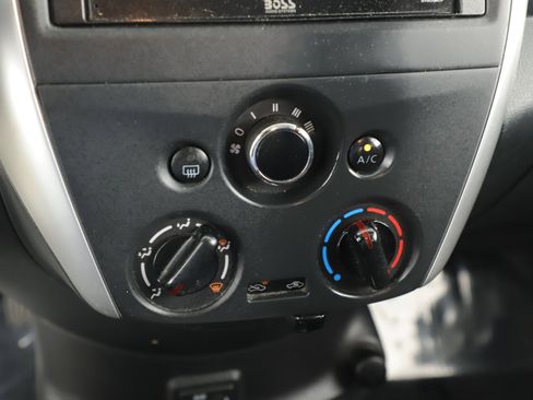 Used 2018 Nissan Versa SV FWD image 12