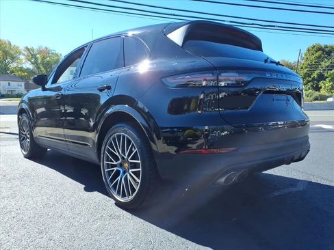 Used 2021 Porsche Cayenne S image 4