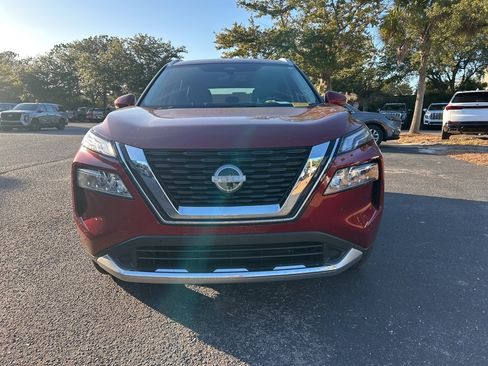 Used 2023 Nissan Rogue Platinum w/ Platinum Premium Package image 3