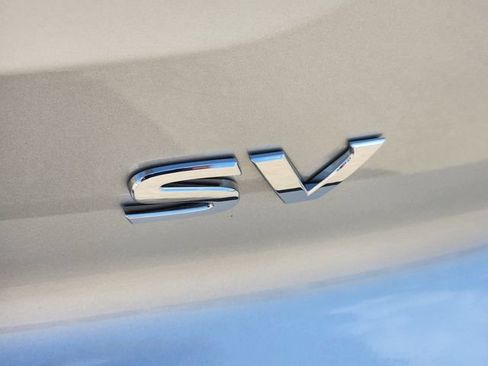 Used 2024 Nissan Pathfinder SV FWD image 12