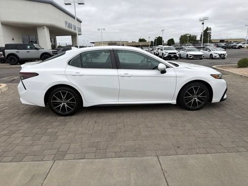 Used 2024 Toyota Camry SE w/ Blackout Package (TMS) FWD image 2