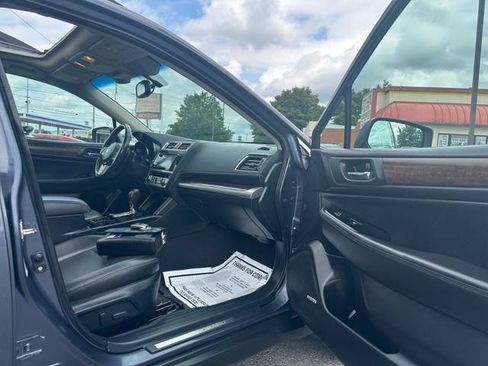 Used 2016 Subaru Outback 2.5i Limited AWD/4WD image 19