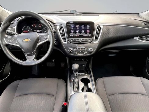 Used 2023 Chevrolet Malibu LT FWD image 16
