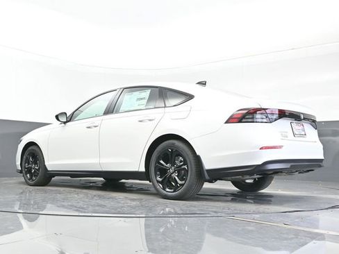 New 2025 Honda Accord SE image 21