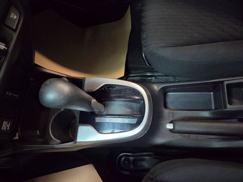 Used 2019 Honda Fit EX image 28