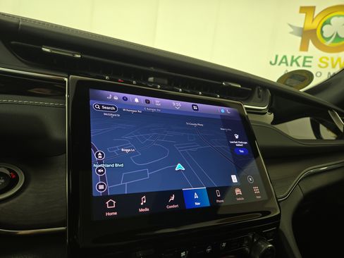 Certified 2023 Jeep Grand Cherokee Overland image 21