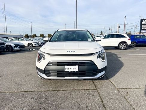 New 2026 Kia Niro LX FWD image 5