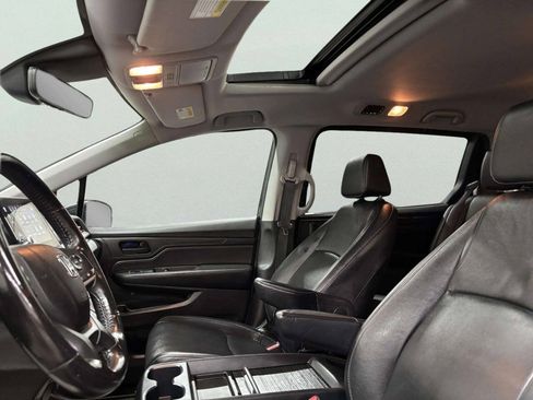 Used 2022 Honda Odyssey EX-L image 17