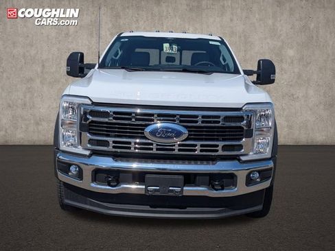 New 2026 Ford F550 4x4 Crew Cab image 2
