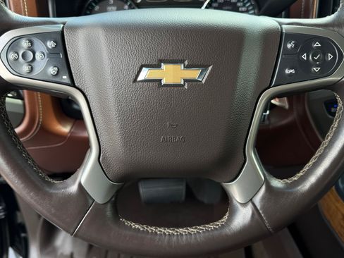 Used 2014 Chevrolet Silverado 1500 High Country w/ High Country Premium Package AWD/4WD image 19