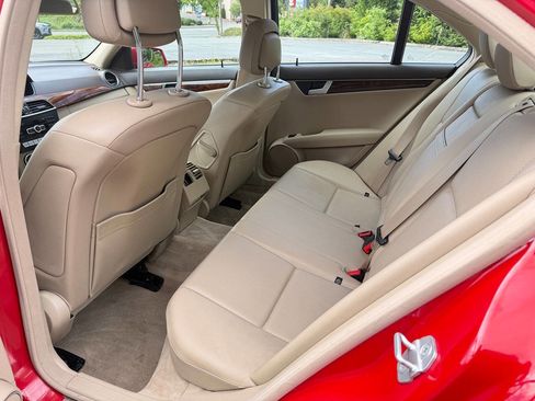 Used 2013 Mercedes-Benz C 300 4MATIC Sedan image 36