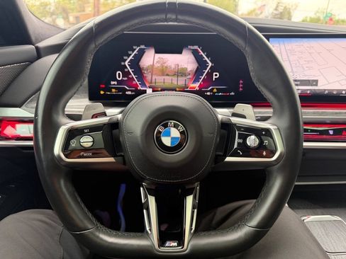 Used 2023 BMW 760i xDrive w/ Executive Package AWD/4WD image 14