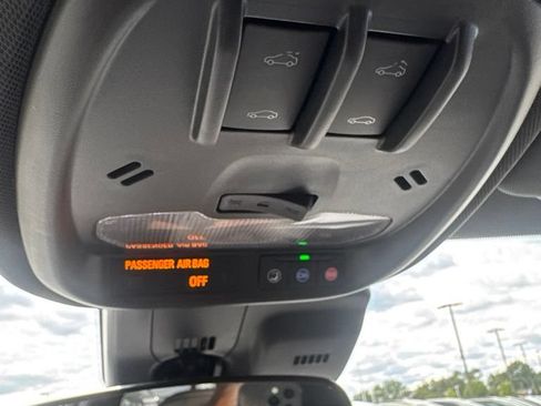 Used 2026 Chevrolet Trax RS w/ Sunroof Package FWD image 19