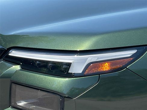 Used 2026 Subaru Outback Limited AWD/4WD image 9