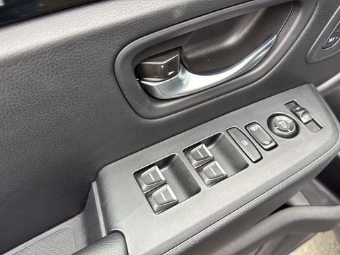 Used 2025 Honda Pilot EX-L image 27