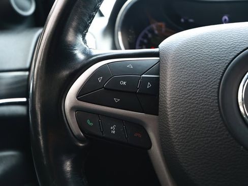 Used 2020 Jeep Grand Cherokee Limited AWD/4WD image 13