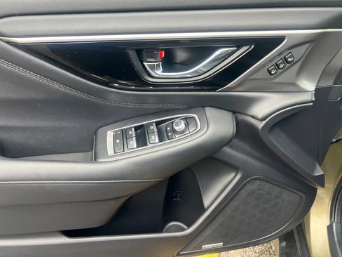 Used 2021 Subaru Outback Limited AWD/4WD image 13