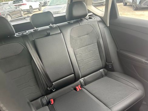 New 2026 Volkswagen Taos SE image 11