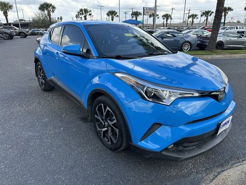 Used 2019 Toyota C-HR Limited image 8