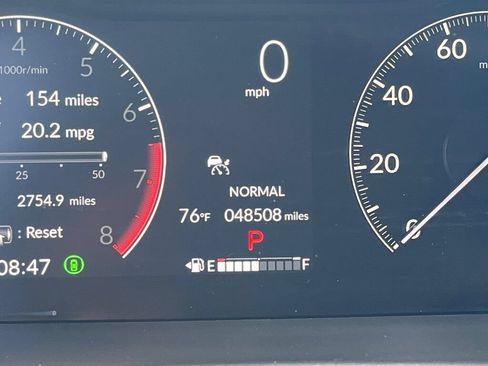 Used 2024 Honda Pilot Touring image 3