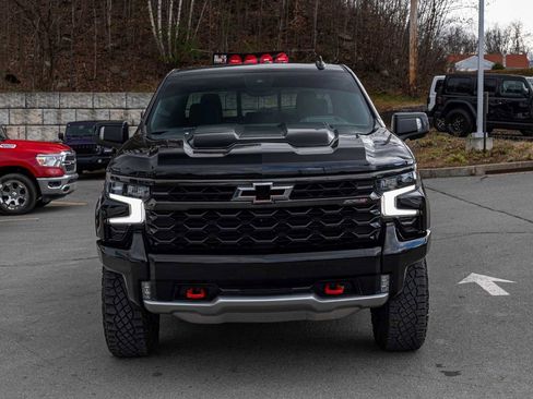 Used 2024 Chevrolet Silverado 1500 ZR2 w/ Technology Package image 2