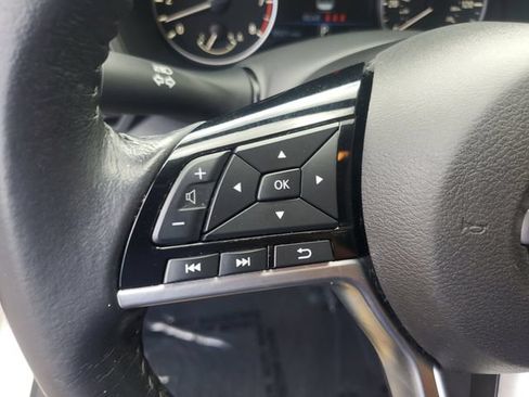 Certified 2023 Nissan Altima 2.5 SV w/ SV Premium Package FWD image 18