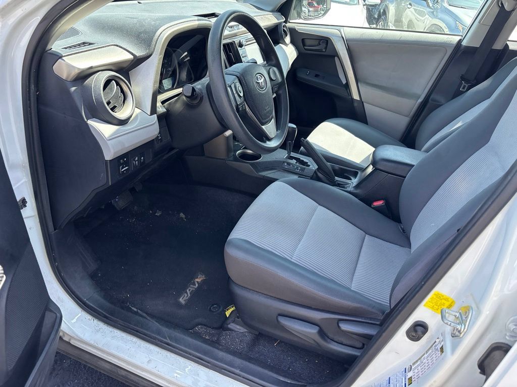 Used 2013 Toyota RAV4 LE AWD/4WD image 12