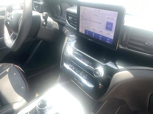 Used 2024 Ford Explorer ST-Line w/ Class IV Trailer Tow Package image 10