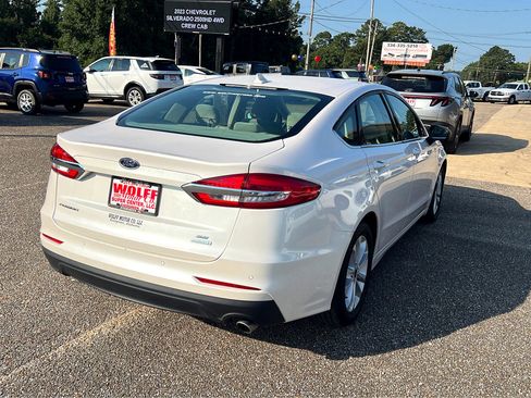 Used 2020 Ford Fusion SE image 6