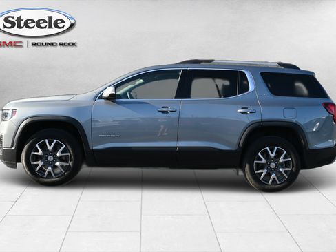 Used 2023 GMC Acadia SLE w/ Driver Convenience Package FWD image 4