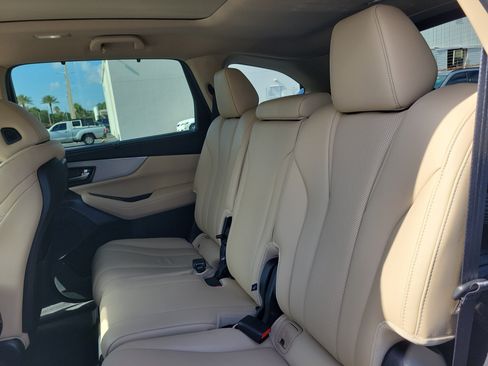 Used 2023 Acura MDX SH-AWD w/ Technology Package image 11