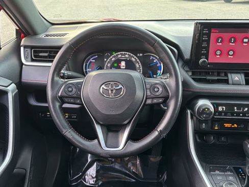 Certified 2021 Toyota RAV4 SE image 27
